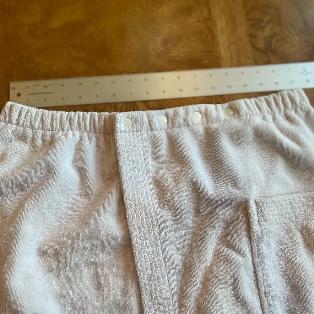 Hammacher Schlemmer Men’s Shower Towel waist wrap!